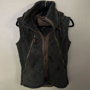 KUHL Brown Fuzzy Hooded Zip Up Vest Size Small Casual Comfort fall winter